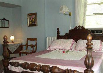 River Rose Inn Bed And Breakfa Elizabethtown Экстерьер фото